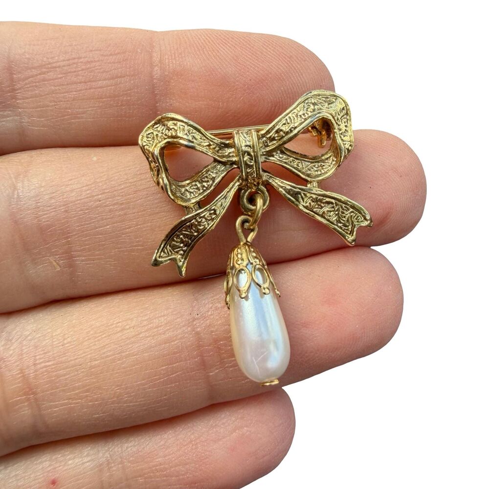 Vintage Jewelry Ribbon with Pearl Drop Dangling Pearl Victorian Brooch